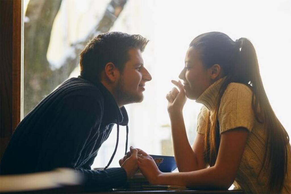 Couple Therapy with A young couple talking to be heard